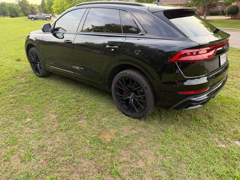 Used 2020 Audi Q8 Premium Plus w/ Premium Plus Package AWD/4WD image 5