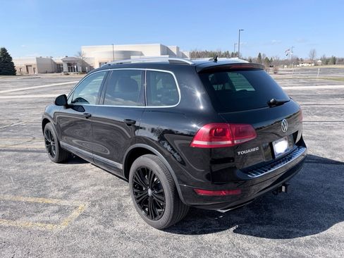 Used 2014 Volkswagen Touareg VR6 image 11