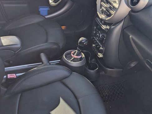 Used 2011 MINI Cooper Countryman S image 13