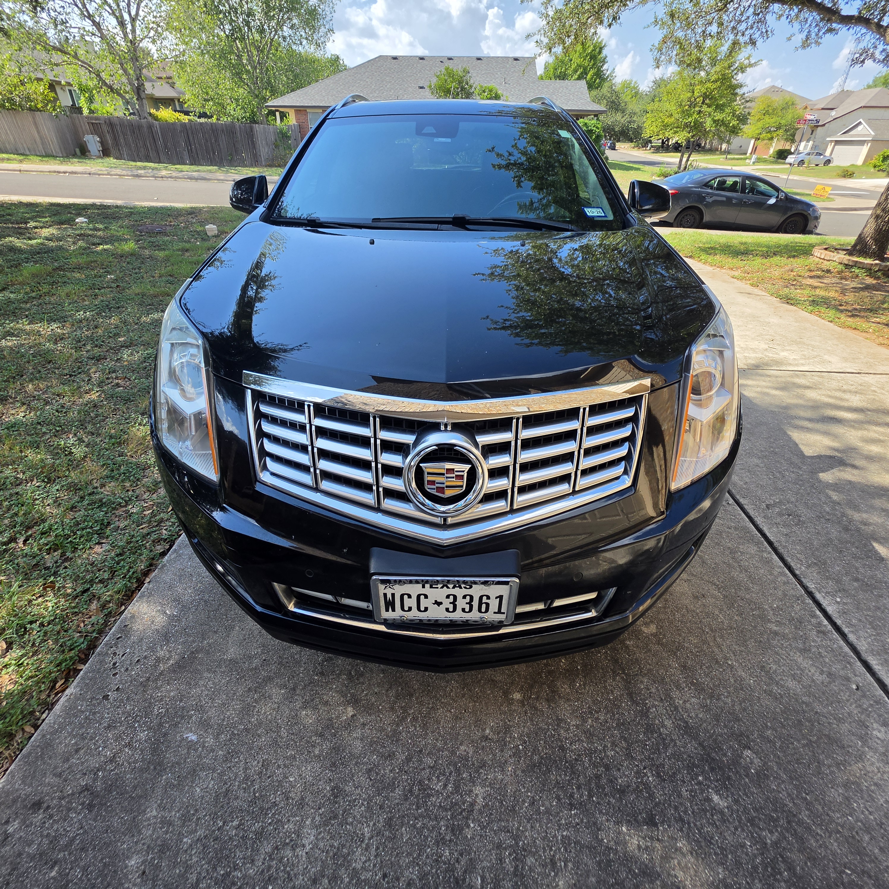 Used 2015 Cadillac SRX Luxury w/ Driver Awareness Package FWD image 10