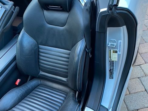 Used 2013 Mercedes-Benz SL 550 image 12