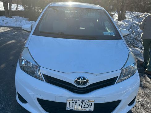 Used 2014 Toyota Yaris LE FWD image 1