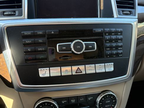 Used 2015 Mercedes-Benz GL 450 4MATIC image 13