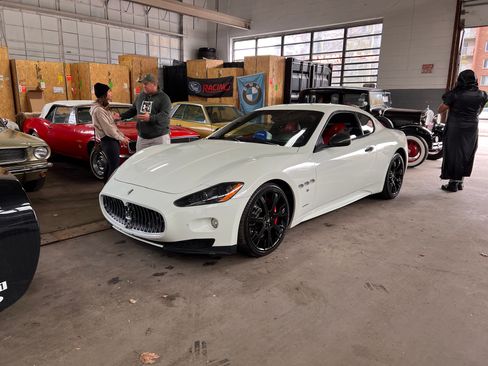 Used 2012 Maserati GranTurismo S RWD image 22