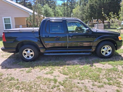 Used 2004 Ford Explorer Sport Trac XLT image 8