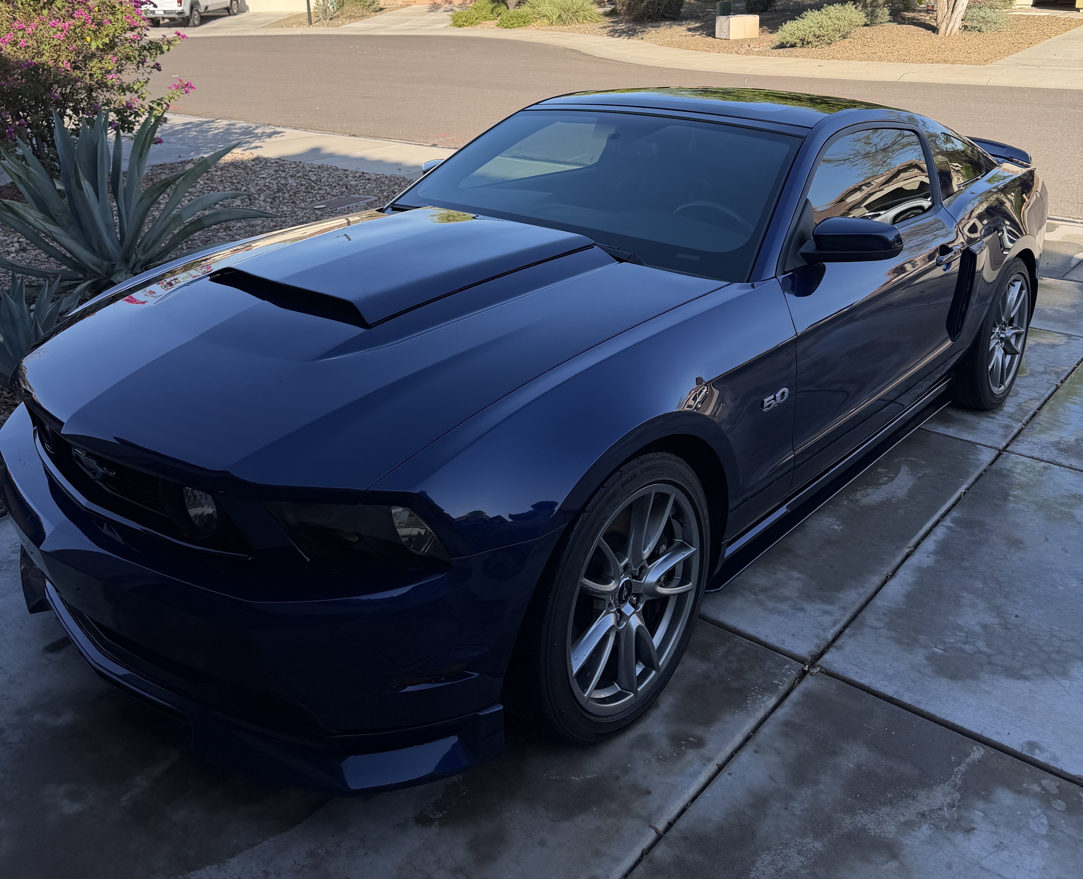 Used 2012 Ford Mustang GT Premium w/ Security Pkg RWD image 1