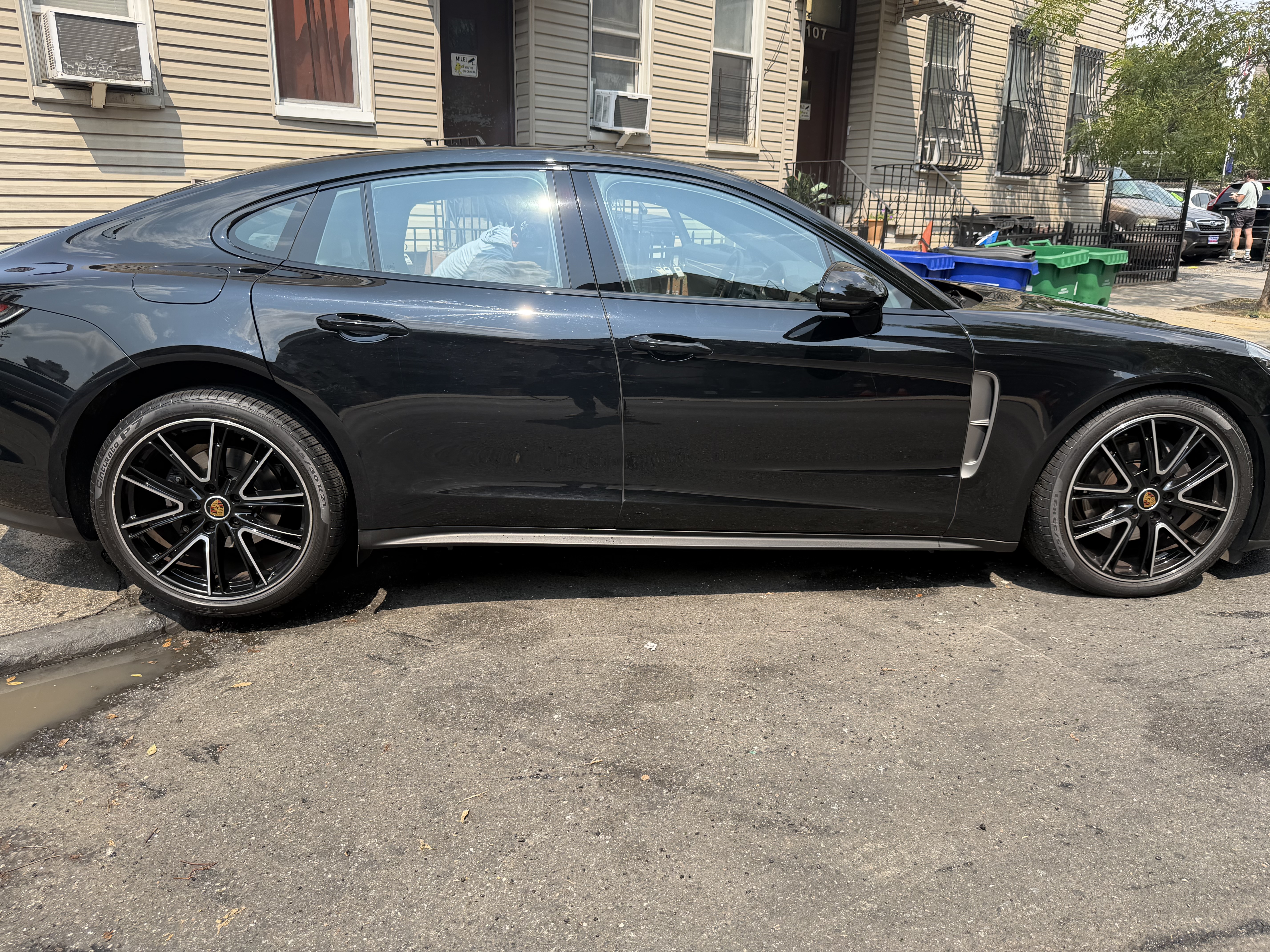 Used 2023 Porsche Panamera 4 Platinum Edition AWD/4WD image 15