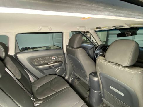 Used 2012 Kia Soul + image 22