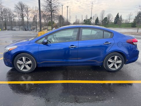 Used 2018 Kia Forte S w/ S Technology Plus Package image 2