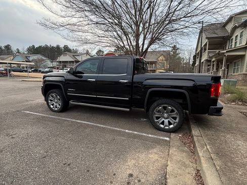 Used 2018 GMC Sierra 1500 Denali w/ Denali Ultimate Package image 12