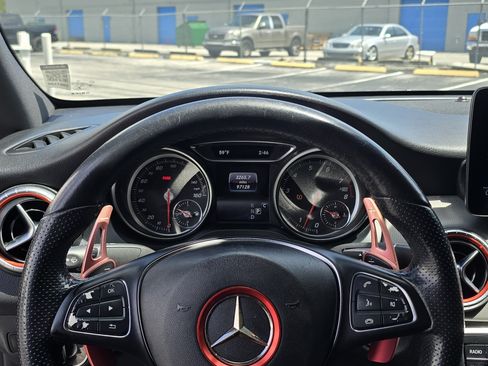 Used 2019 Mercedes-Benz CLA 250 image 15