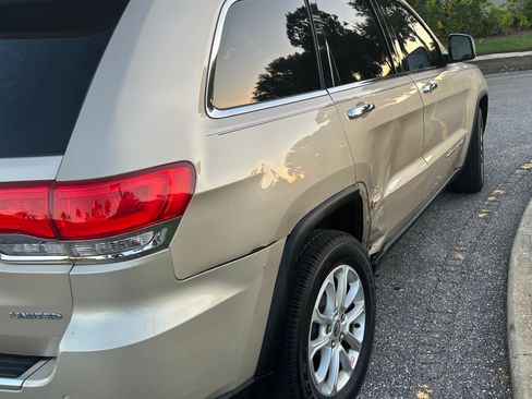 Used 2015 Jeep Grand Cherokee Limited image 9