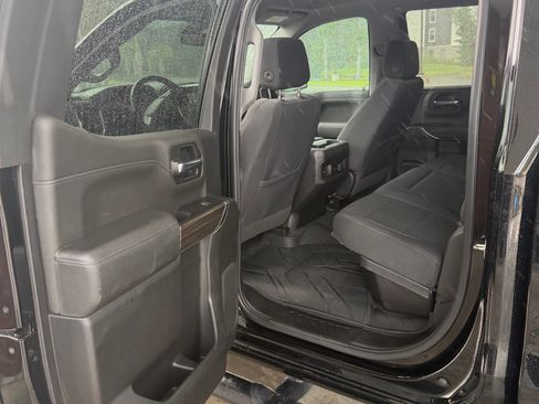 Used 2019 Chevrolet Silverado 1500 LT Trail Boss AWD/4WD image 25