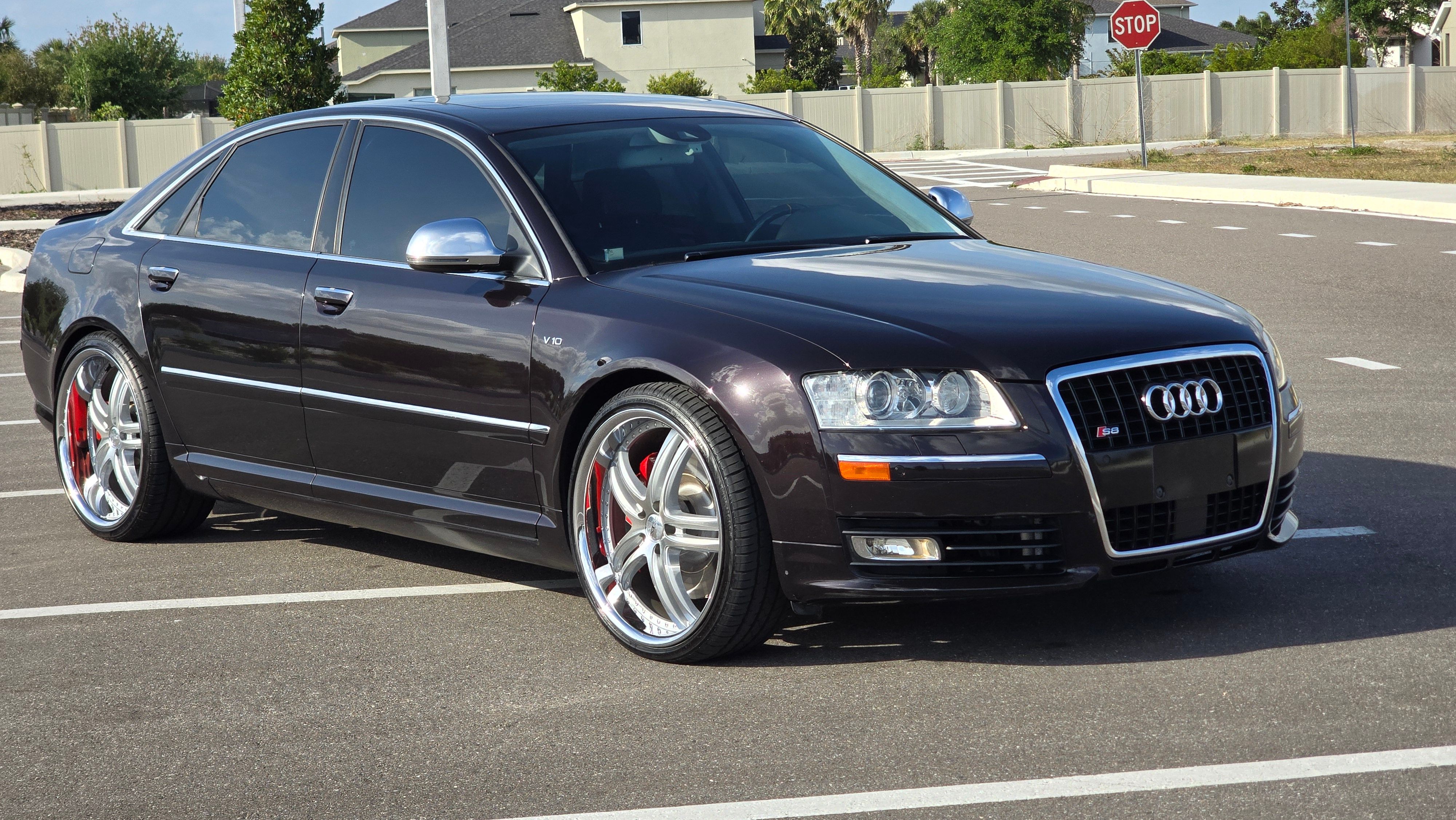 Used 2009 Audi S8 AWD/4WD image 1