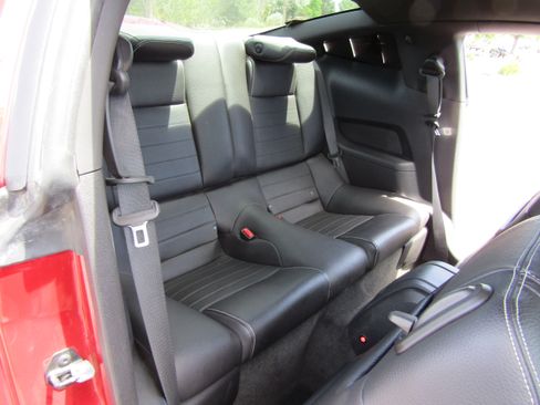 Used 2012 Ford Mustang GT Premium w/ Security Pkg RWD image 26