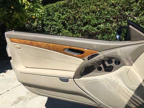 Used 2007 Mercedes-Benz SL 550 image 9