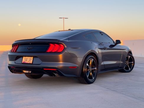 Used 2018 Ford Mustang Coupe w/ Equipment Group 101A image 2