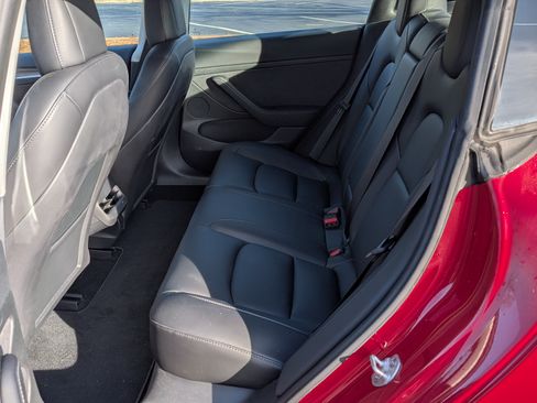 Used 2022 Tesla Model 3 Long Range image 15