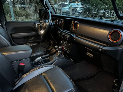 Used 2022 Jeep Gladiator Mojave w/ LED Lighting Group image 6