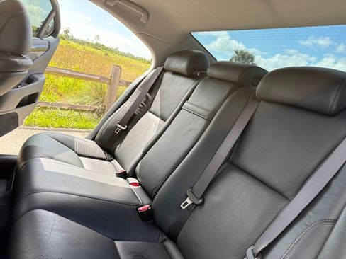 Used 2013 Lexus LS 460 w/ Comfort Pkg RWD image 19