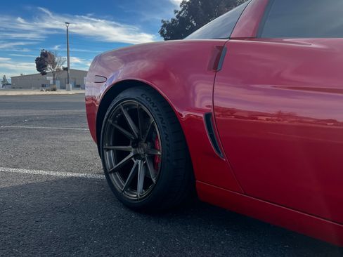 Used 2006 Chevrolet Corvette Z06 w/ Preferred Equipment Group image 5