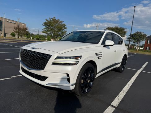 Used 2022 Genesis GV80 3.5T Prestige Signature AWD/4WD image 2