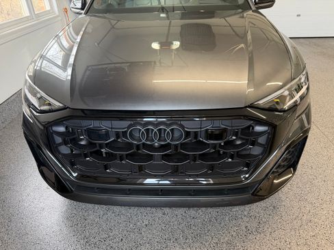 Used 2024 Audi SQ8 Prestige image 10