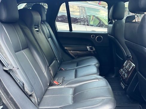 Used 2016 Land Rover Range Rover image 11