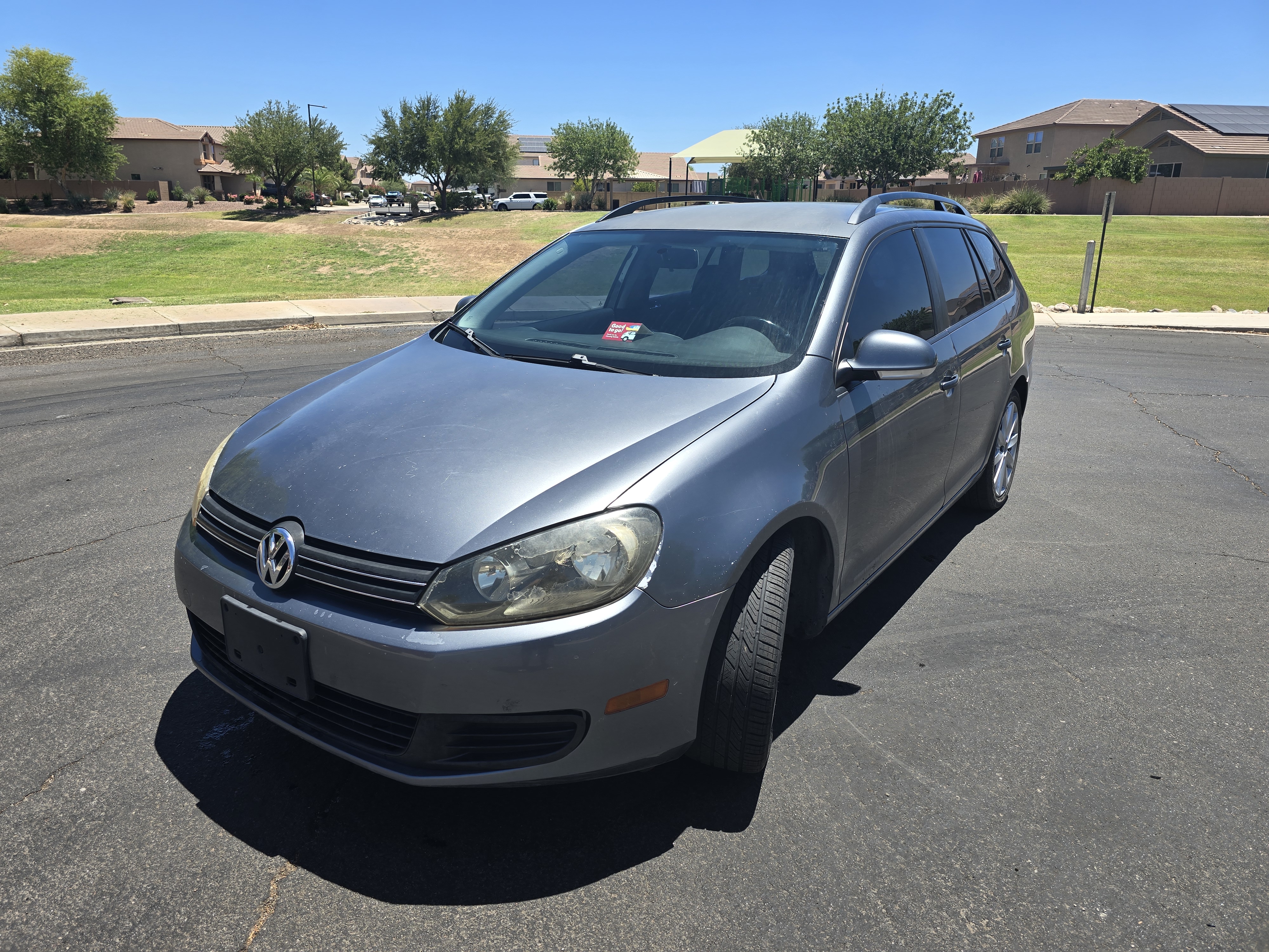 Used 2010 Volkswagen Jetta TDI FWD image 1