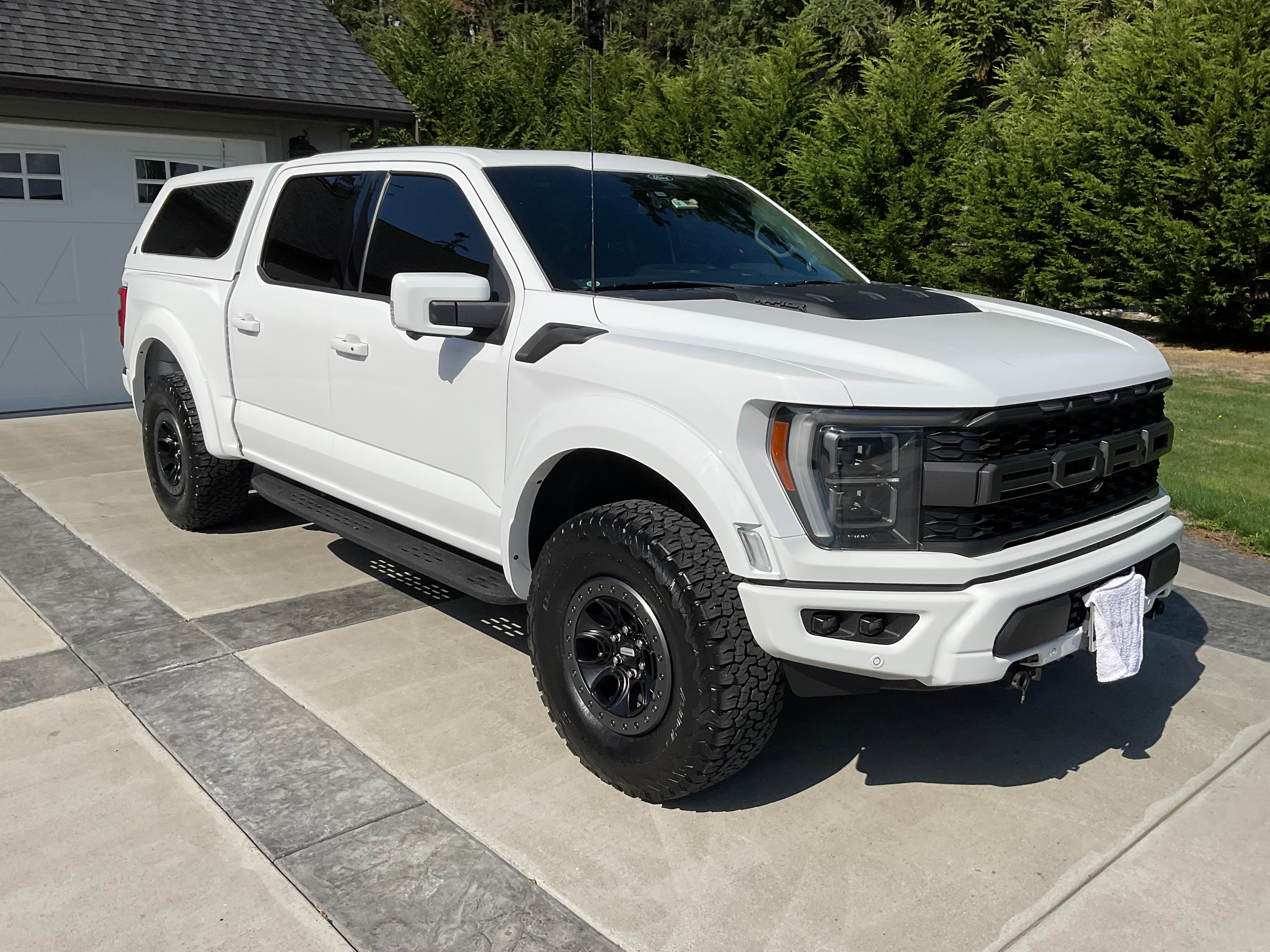Used 2022 Ford F150 Raptor w/ Equipment Group 801A High AWD/4WD image 22