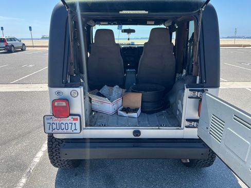 Used 2006 Jeep Wrangler X AWD/4WD image 15