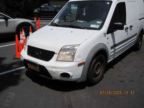 Used 2011 Ford Transit Connect XLT image 11