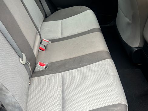 Used 2017 Toyota Corolla LE image 10