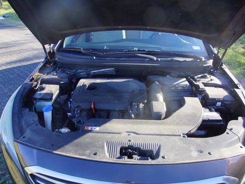 Used 2016 Hyundai Sonata SE image 6