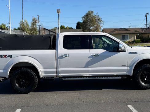 Used 2017 Ford F150 Lariat w/ Equipment Group 502A Luxury AWD/4WD image 12
