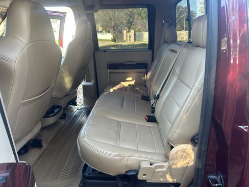 Used 2008 Ford F250 Lariat image 13