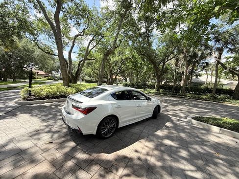 Used 2019 Acura ILX FWD image 2
