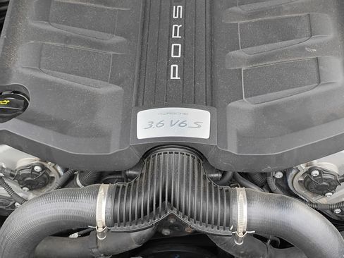 Used 2016 Porsche Cayenne S image 4