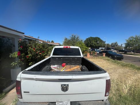 Used 2019 RAM 1500 Classic SLT image 11