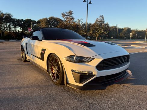 Used 2019 Ford Mustang GT Premium w/ GT Performance Package image 9
