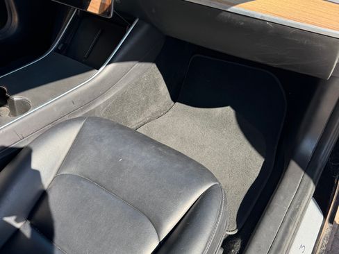 Used 2019 Tesla Model 3 Standard Range Plus RWD image 13