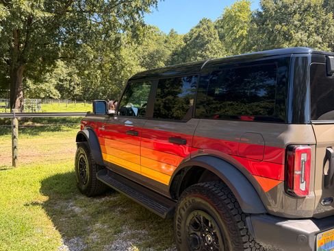 Used 2025 Ford Bronco Outer Banks w/ Sasquatch Package AWD/4WD image 6