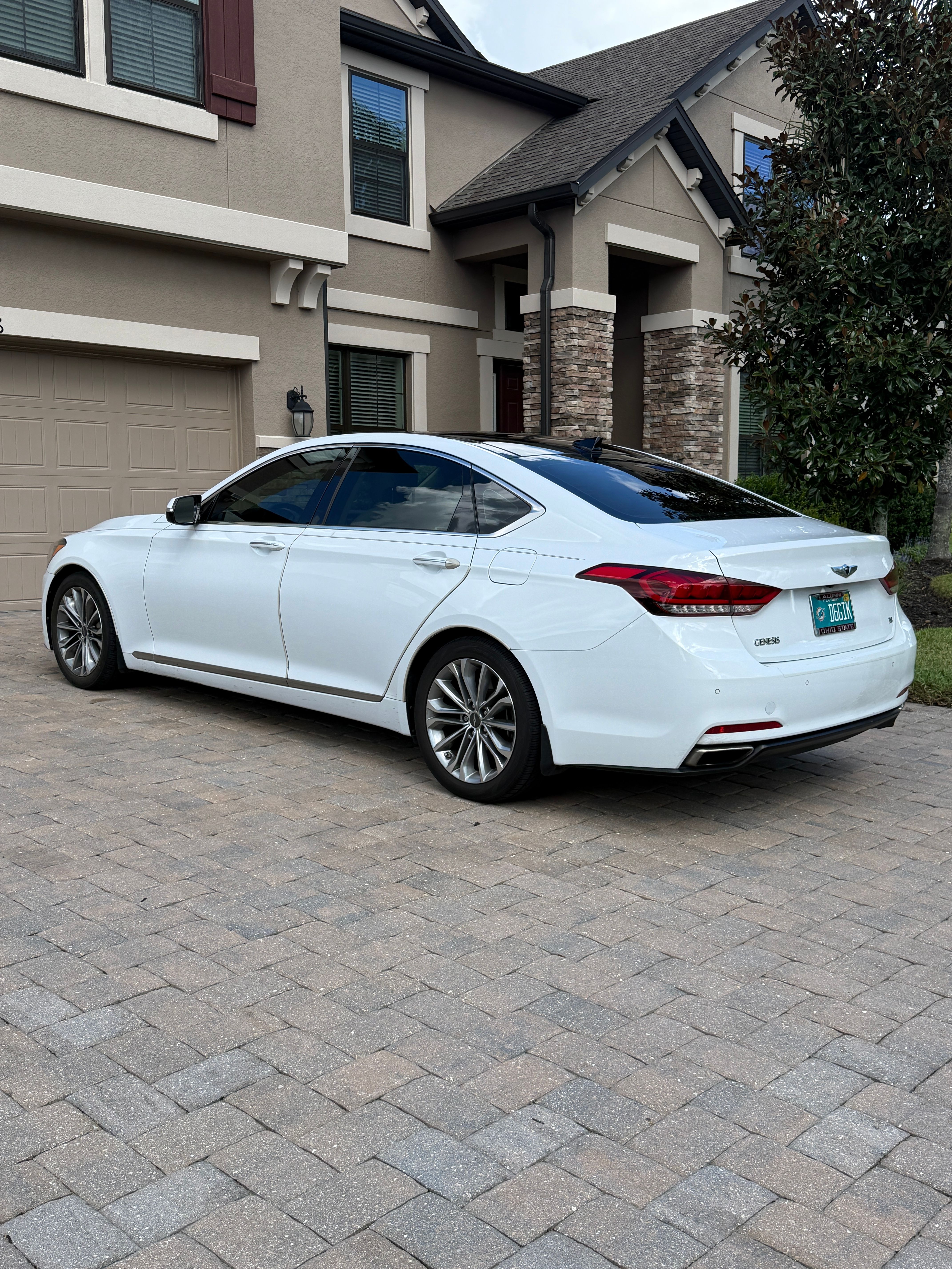 Used 2015 Hyundai Genesis 3.8 w/ Option Group 03 RWD image 4