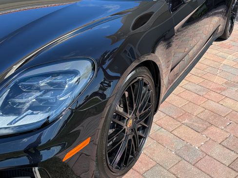 Used 2024 Porsche Panamera 4 image 8