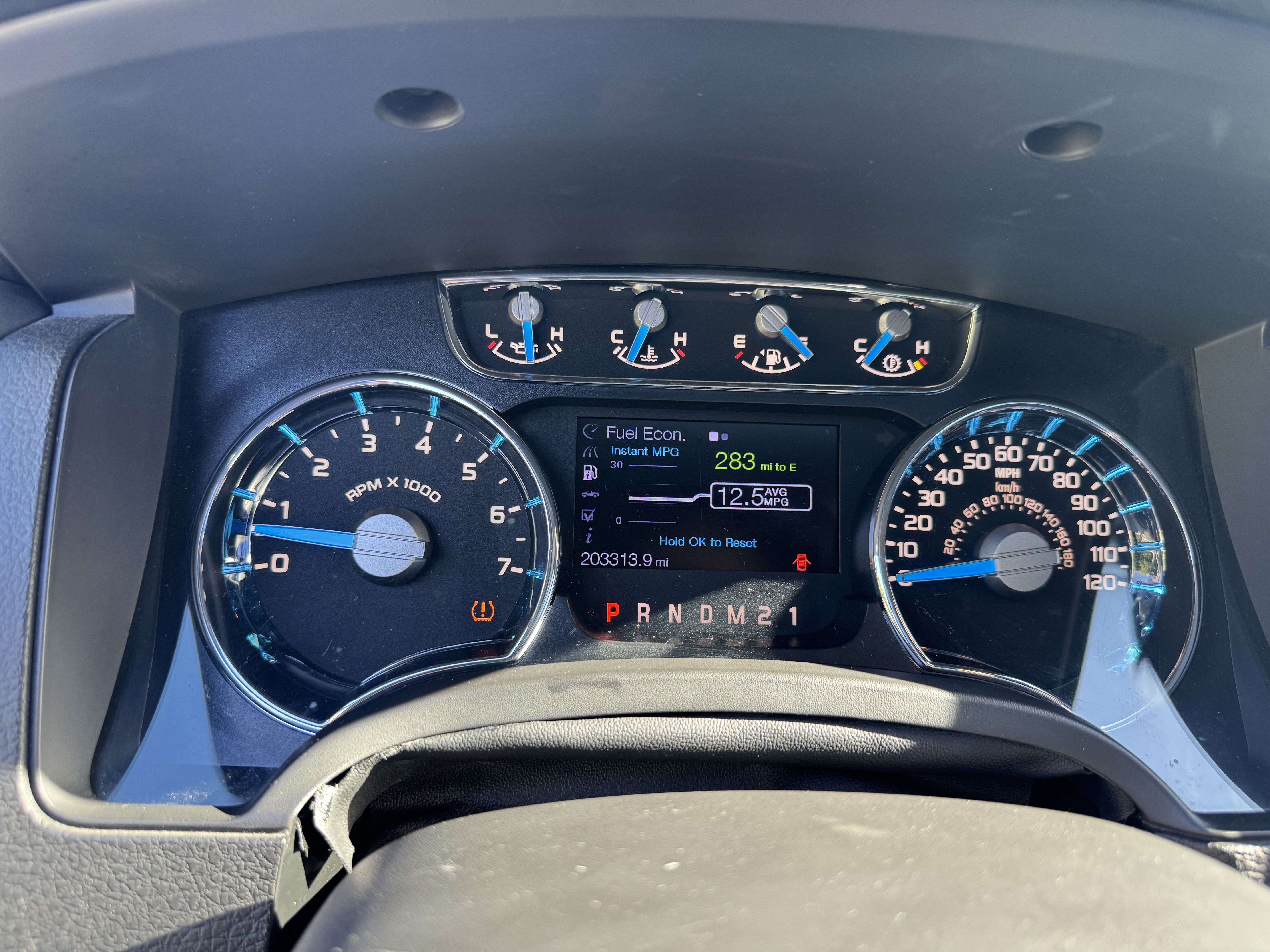 Used 2013 Ford F150 Lariat w/ Luxury Equipment Group RWD image 12