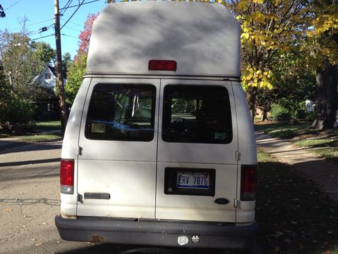 Used 2006 Ford E-350 and Econoline 350 Extended Super Duty image 6