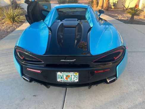 Used 2020 McLaren 570S Spider image 13