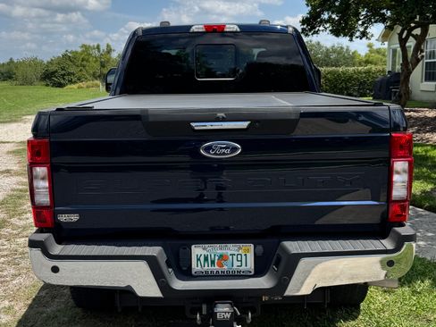 Used 2022 Ford F250 Lariat w/ Lariat Value Package AWD/4WD image 5