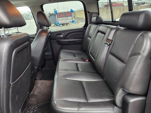 Used 2012 GMC Sierra 2500 Denali w/ Suspension Package, Off-Road image 11