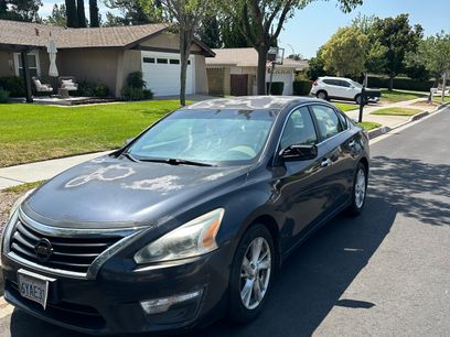 Used 2013 Nissan Altima 2.5 SV